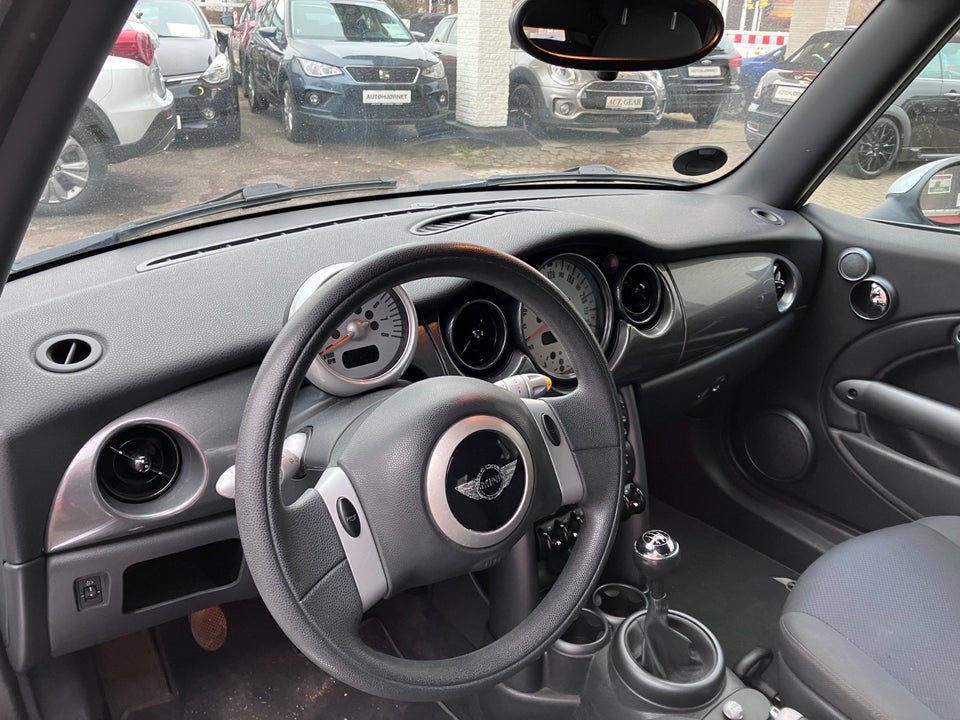 MINI Cooper 1,6 Cabriolet 2d