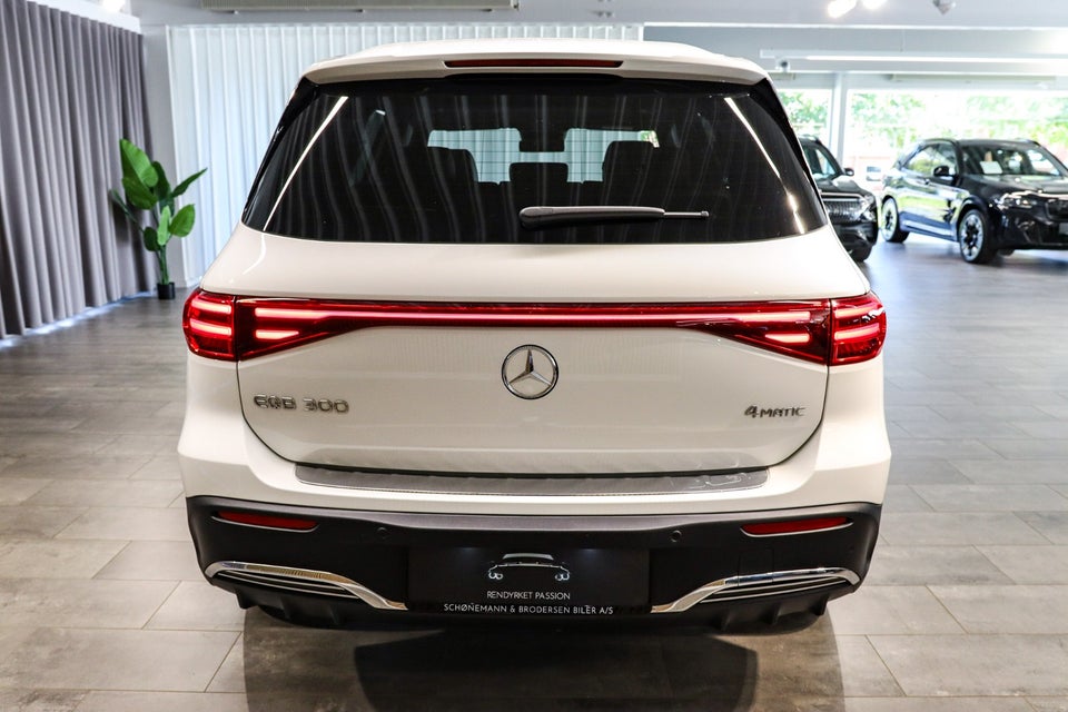 Mercedes EQB300 AMG Premium 4Matic 5d