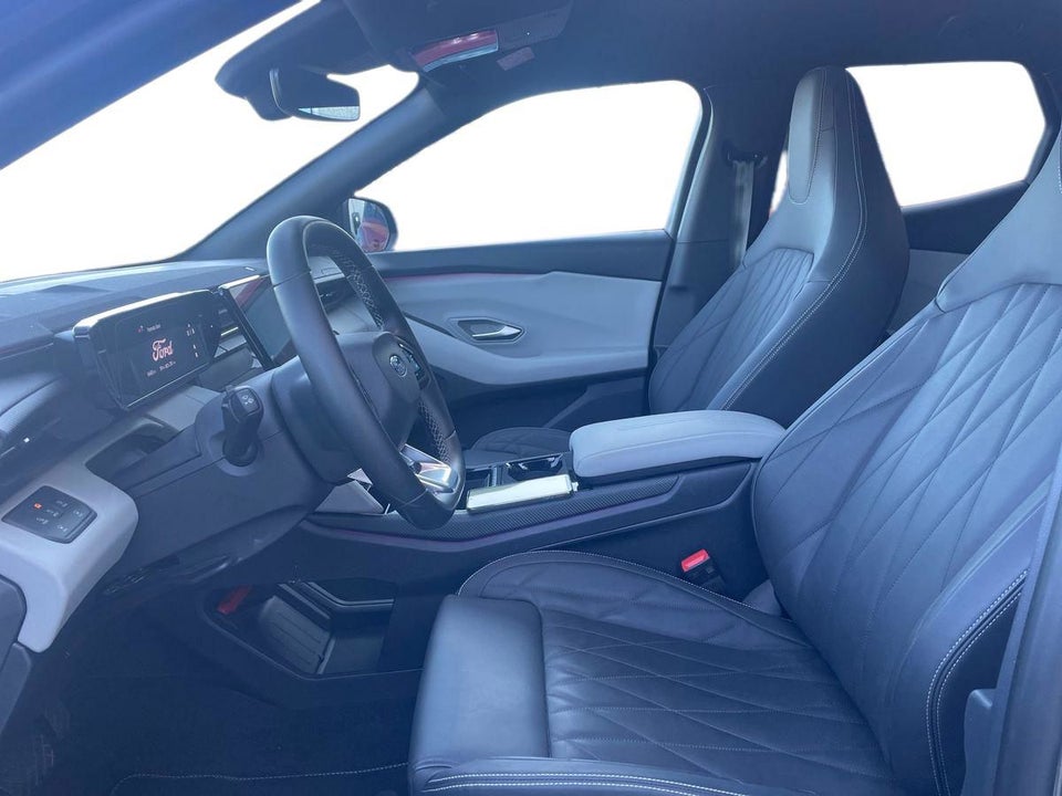 Ford Explorer 82 Premium Extended Range 5d