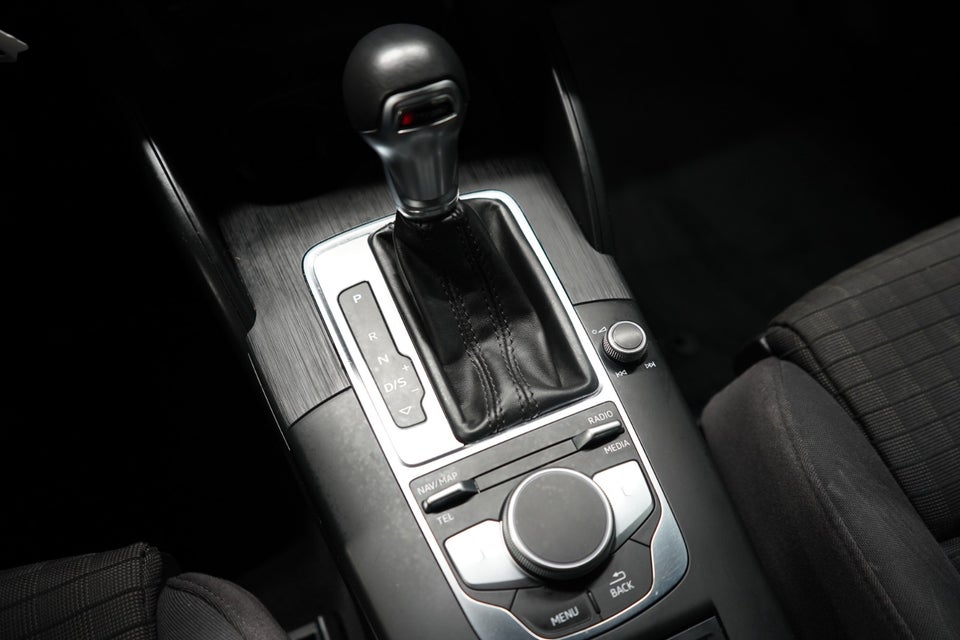 Audi A3 40 TFSi Sport Limited Sportback S-tr. 5d
