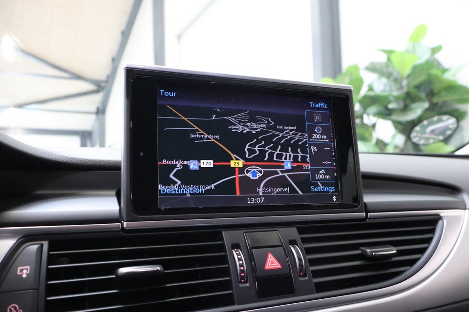 Audi A6 3,0 TDi 218 S-line Avant S-tr. 5d