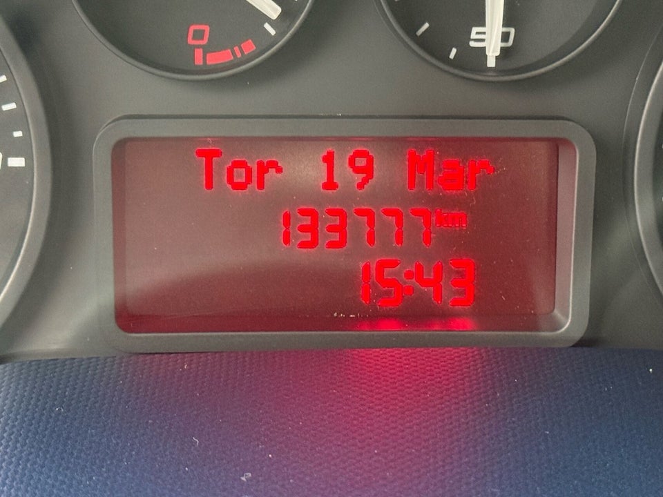 Iveco Daily 2,3 35S16 4100mm Lad 2d