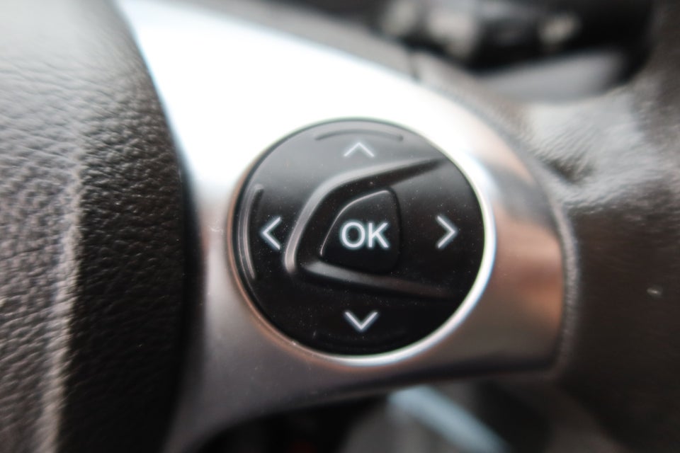 Ford Transit Custom 270S 2,2 TDCi 100 Trend Van 5d