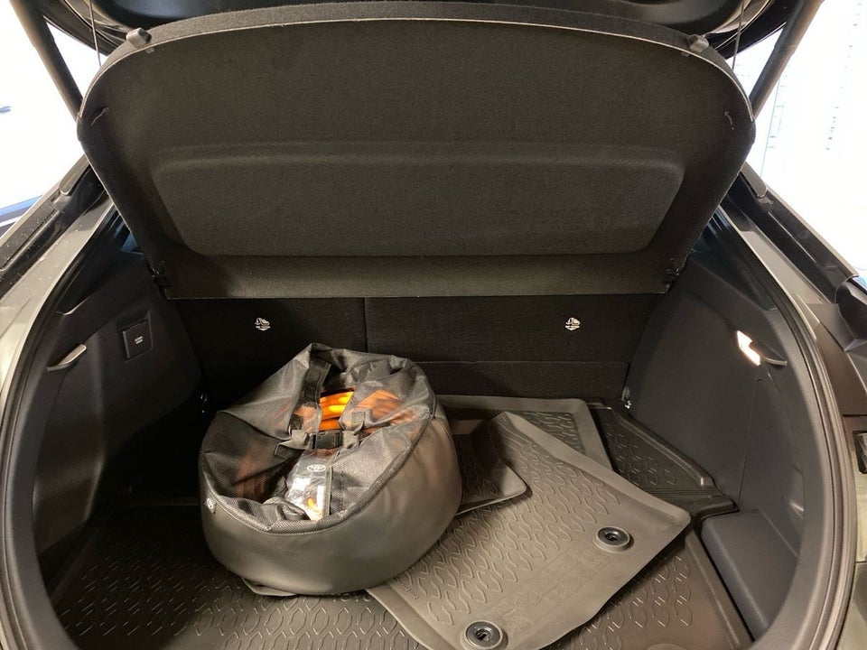 Toyota C-HR 2,0 Plug-in Hybrid Style 5d
