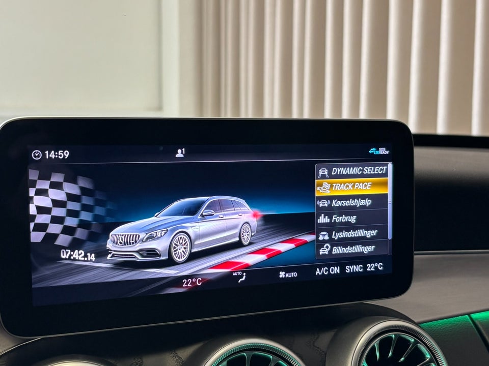 Mercedes C200 2,0 AMG Line stc. aut. 5d