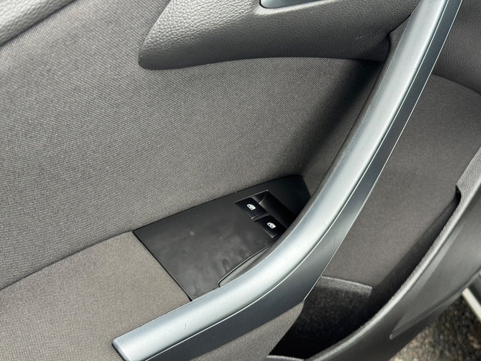 Opel Astra 1,4 T 140 Enjoy 4d