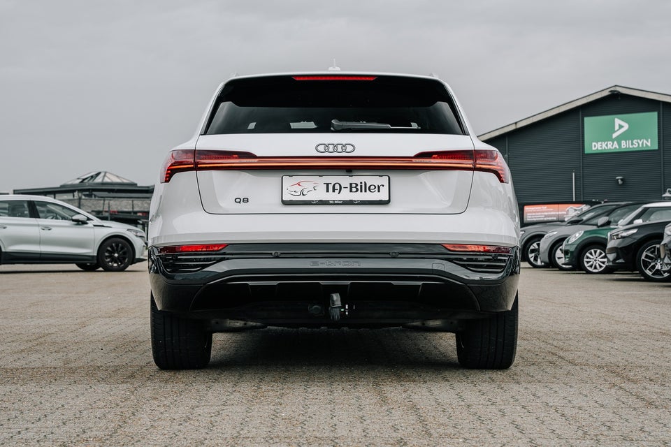 Audi Q8 e-tron 50 Advanced quattro 5d