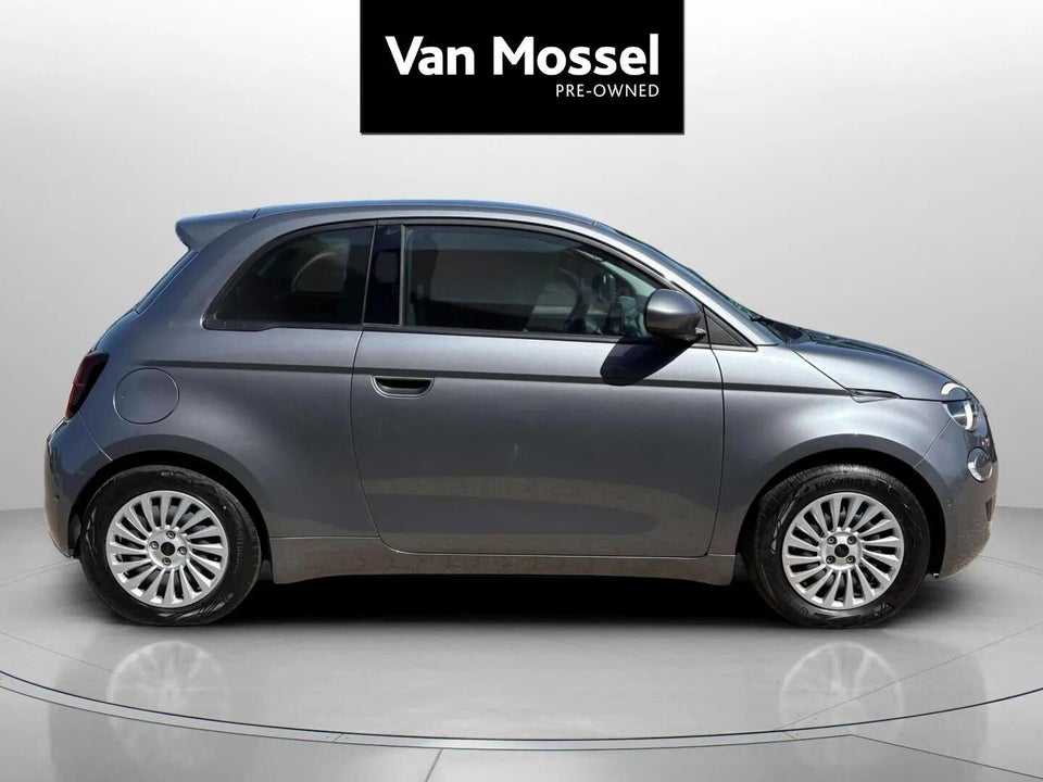 Fiat 500e 42 Icon 3d