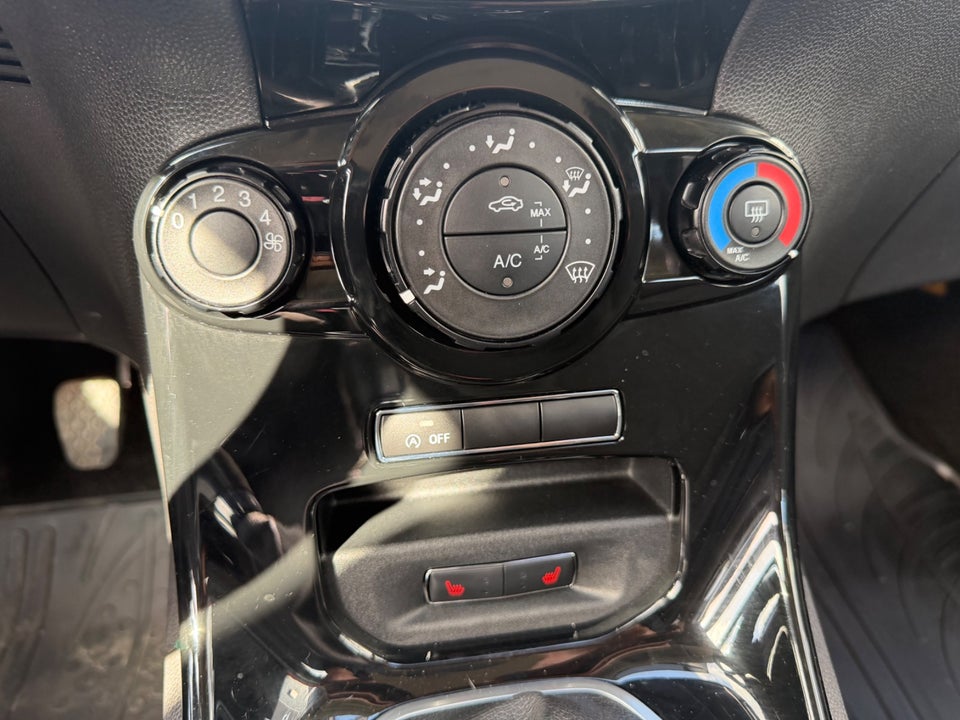 Ford Fiesta 1,0 65 Titanium 5d