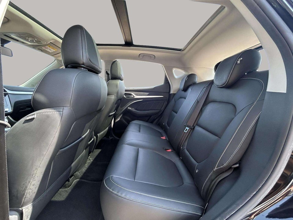 MG ZS EV Luxury 5d