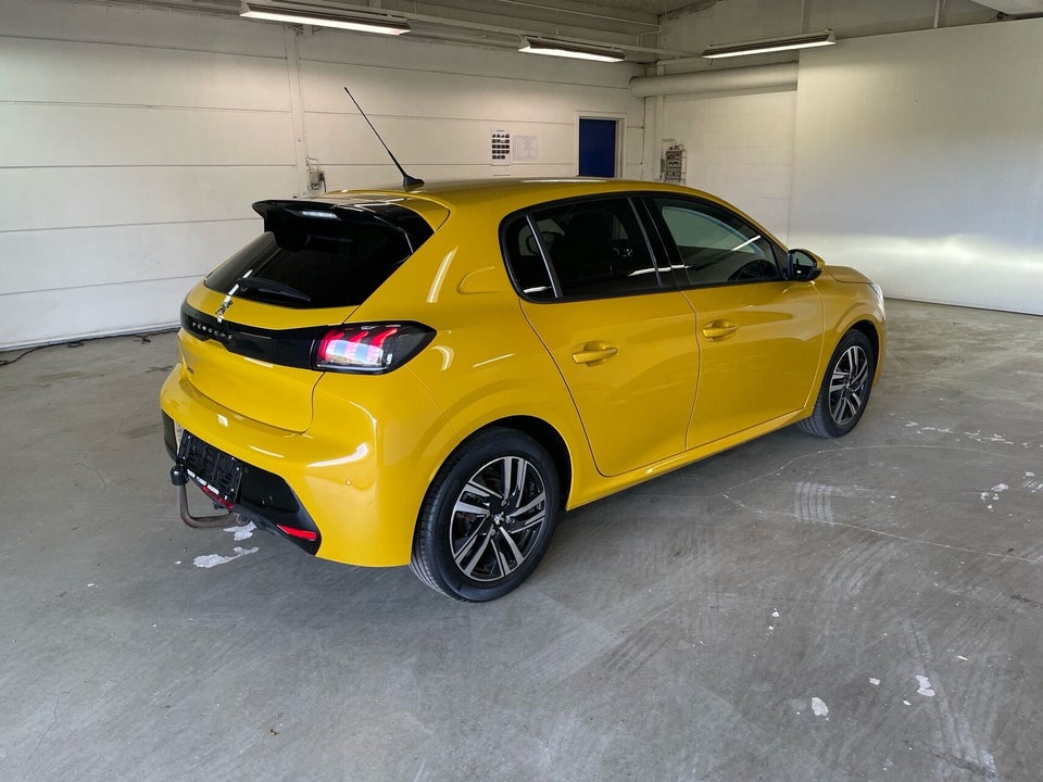 Peugeot 208 1,2 PureTech 100 Allure EAT8 5d