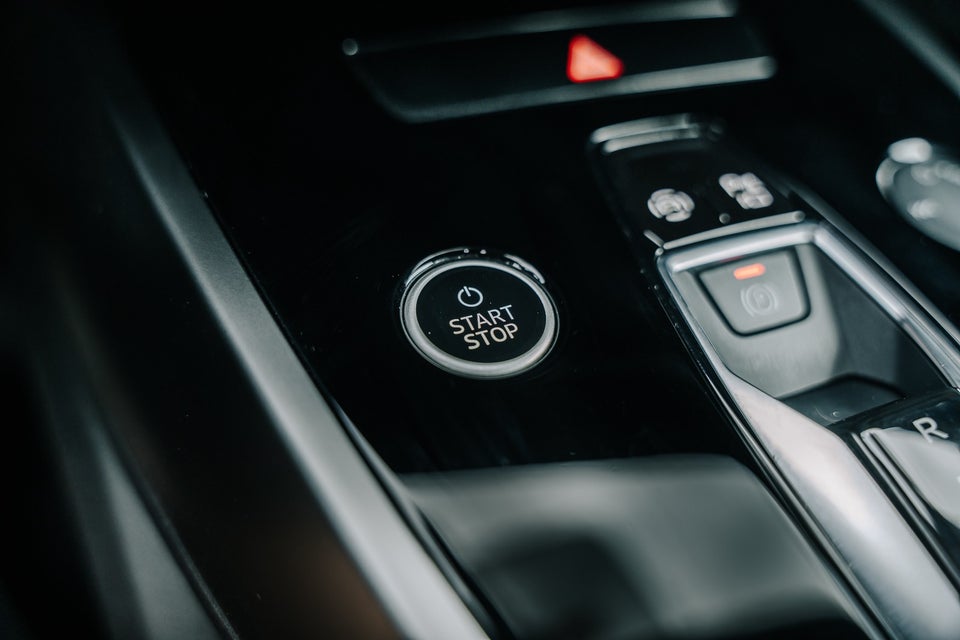 Audi Q4 e-tron 45 quattro 5d