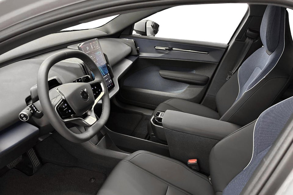 Volvo EX30 Extended Range Core 5d