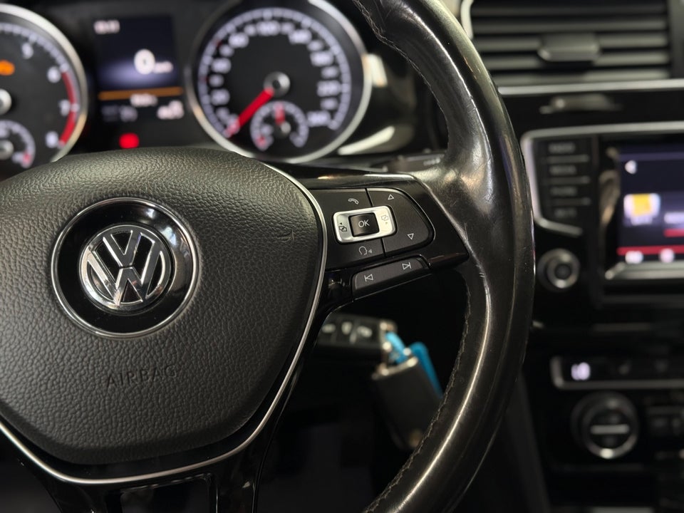VW Golf VII 1,4 TSi 122 Highline Variant BMT 5d