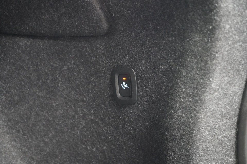 Volvo XC40 P6 ReCharge Pro 5d