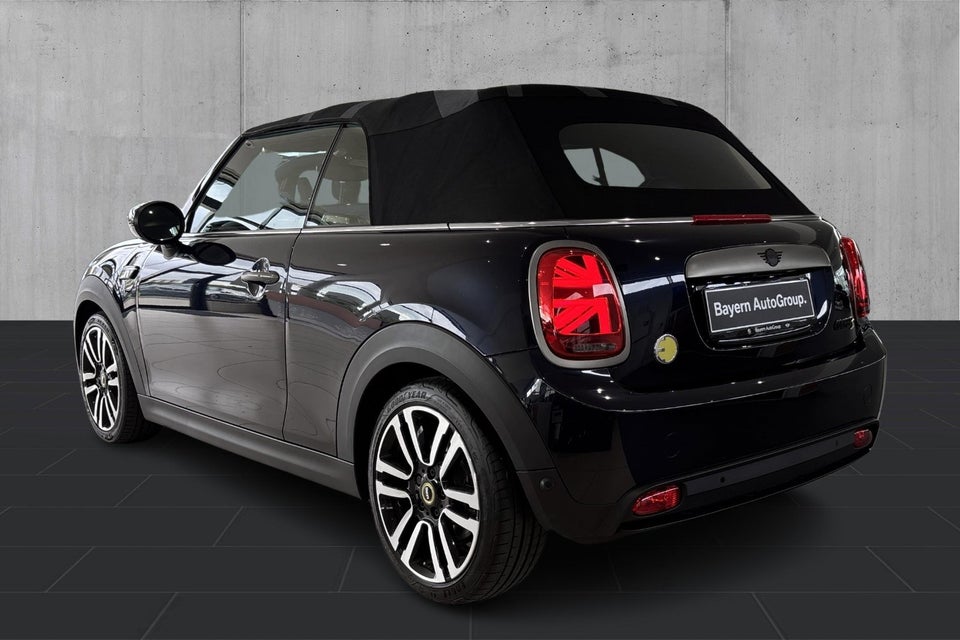 MINI Cooper SE Cabriolet 2d
