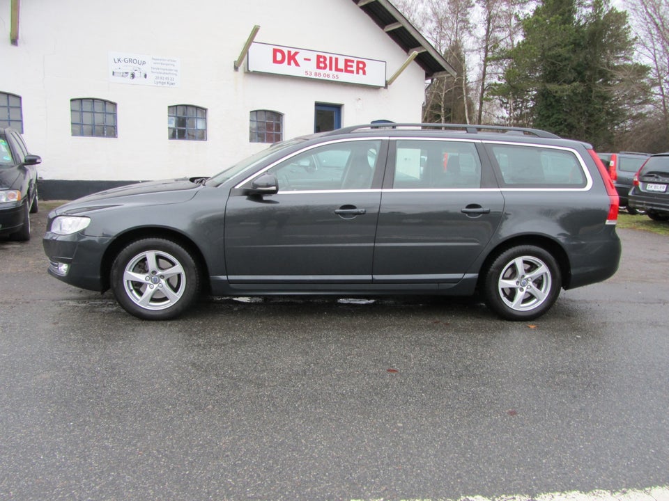 Volvo V70 2,0 T4 190 Momentum aut. 5d
