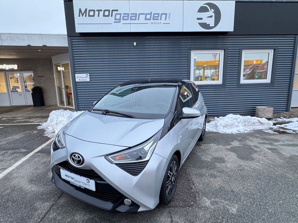 Toyota Aygo 1,0 VVT-i x-clusiv x-shift 5d