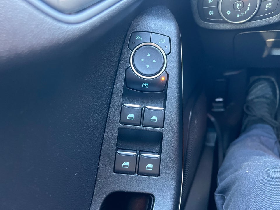 Ford Fiesta 1,0 EcoBoost mHEV Active 5d