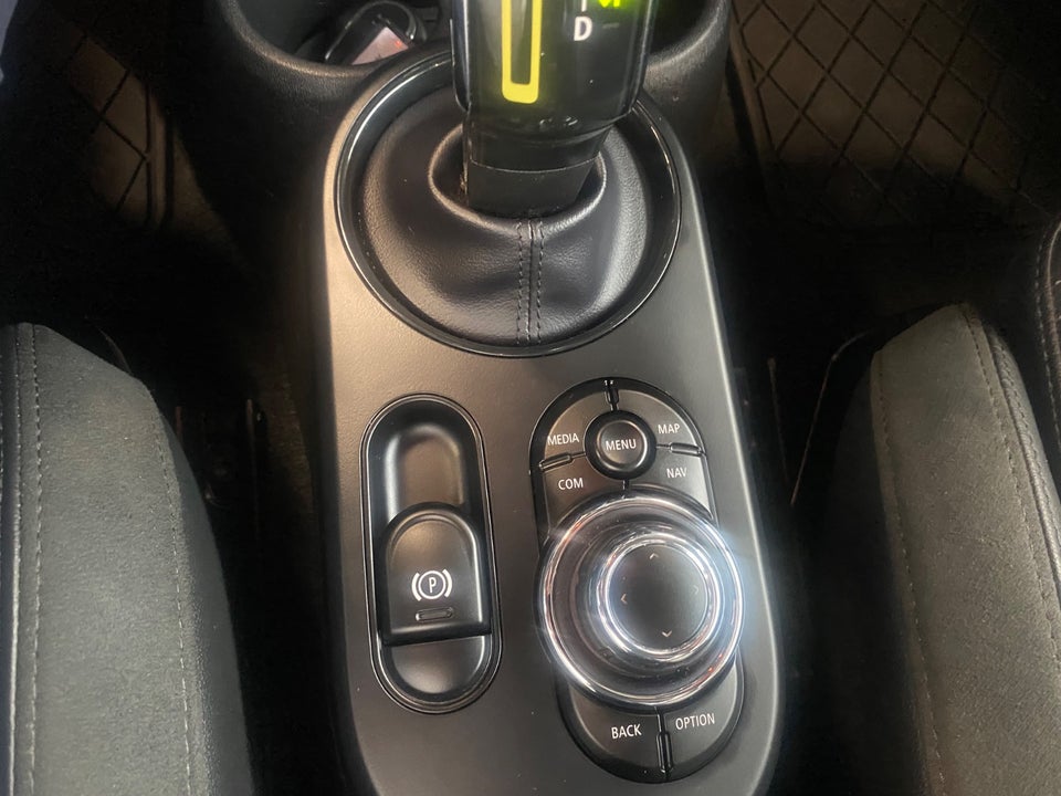 MINI Cooper SE Experience 3d