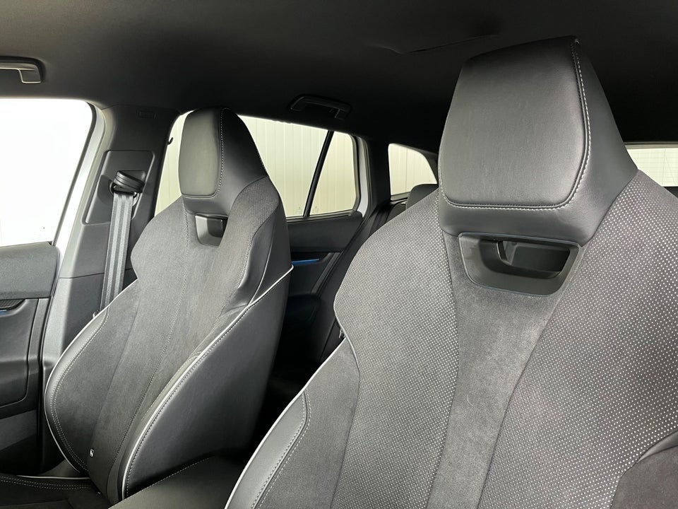 Skoda Enyaq 85 iV Sportline Advanced 5d