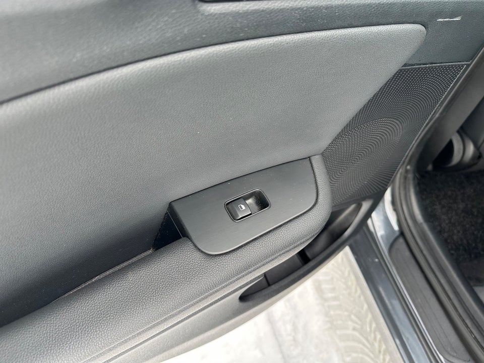 Kia Ceed 1,4 T-GDi Intro Edition SW DCT 5d