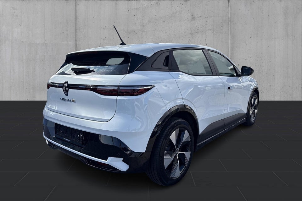 Renault Megane E-Tech 40 Equilibre 5d