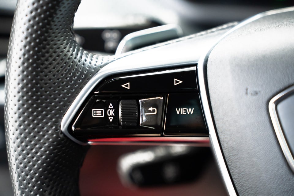 Audi e-tron GT quattro 4d