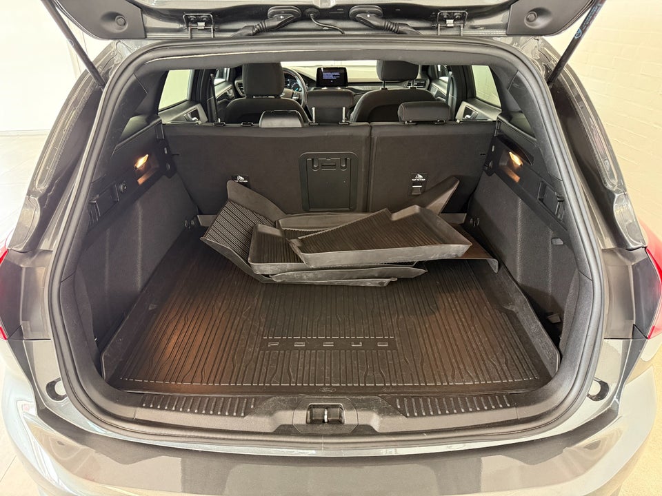 Ford Focus 1,0 EcoBoost ST-Line stc. 5d