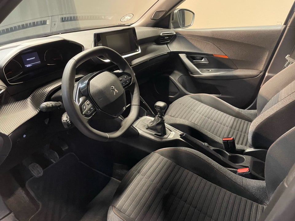 Peugeot 2008 1,2 PureTech 130 Vision Pack 5d