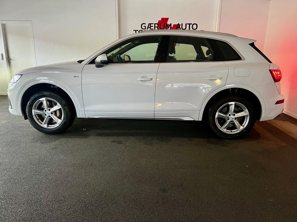Audi Q5 50 TFSi e S-line quattro S-tr. 5d