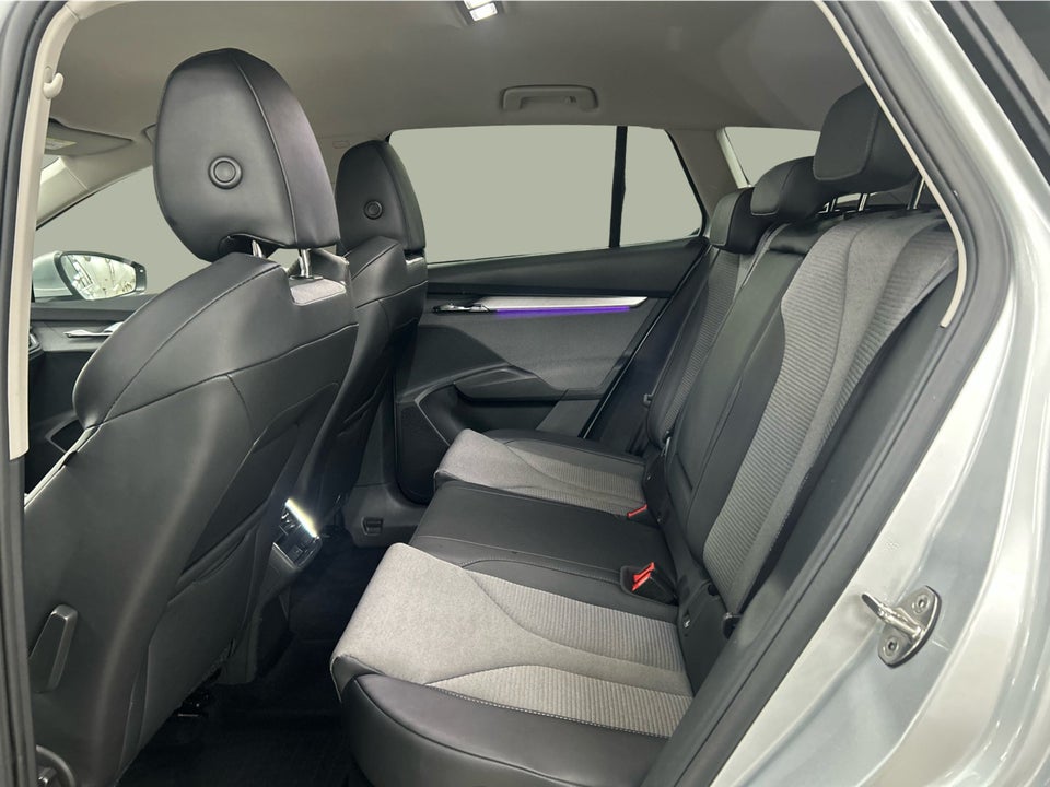 Skoda Enyaq 80 iV Loft 5d