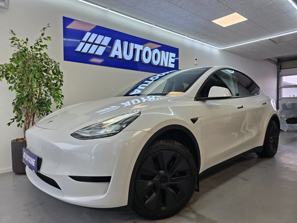 Tesla Model Y RWD 5d