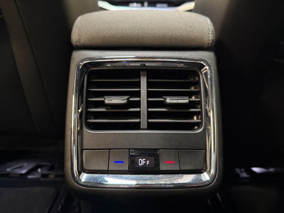 Skoda Enyaq 80x iV Loft 5d