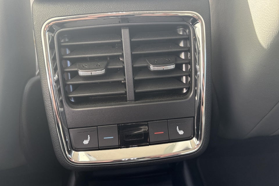 Skoda Enyaq 80 iV Design Selection 5d