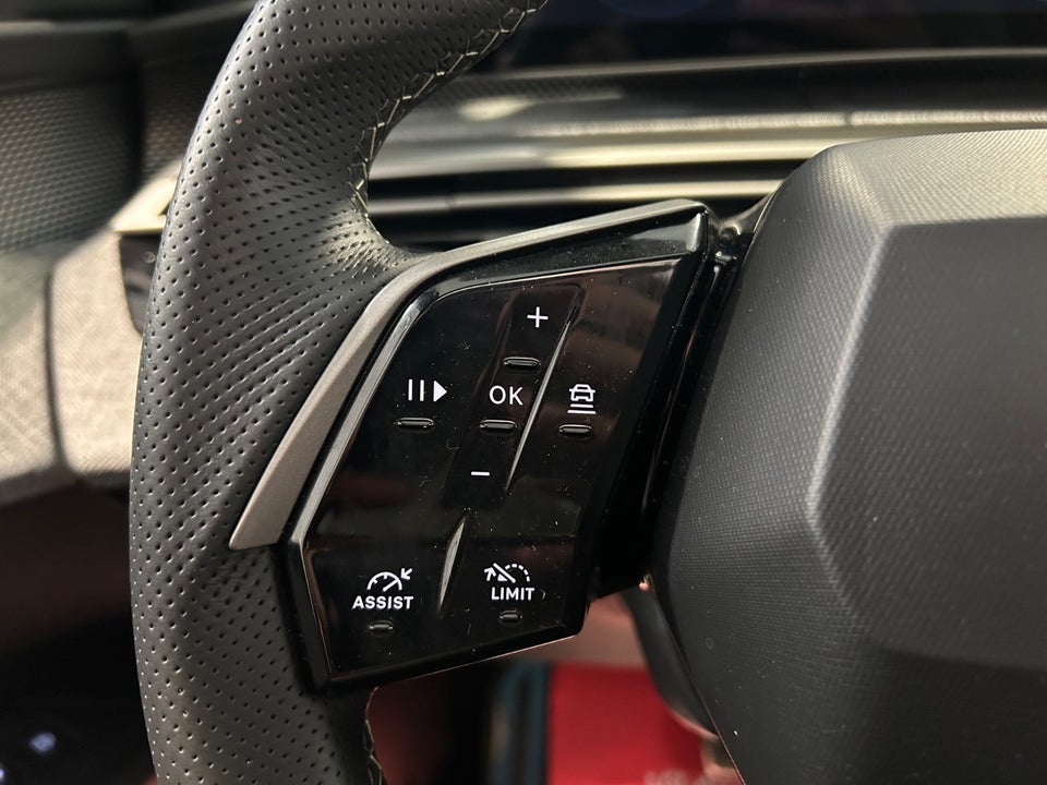 Peugeot e-5008 77 GT 7prs 5d