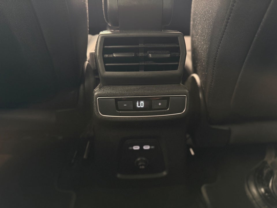 Audi Q4 e-tron 40  5d