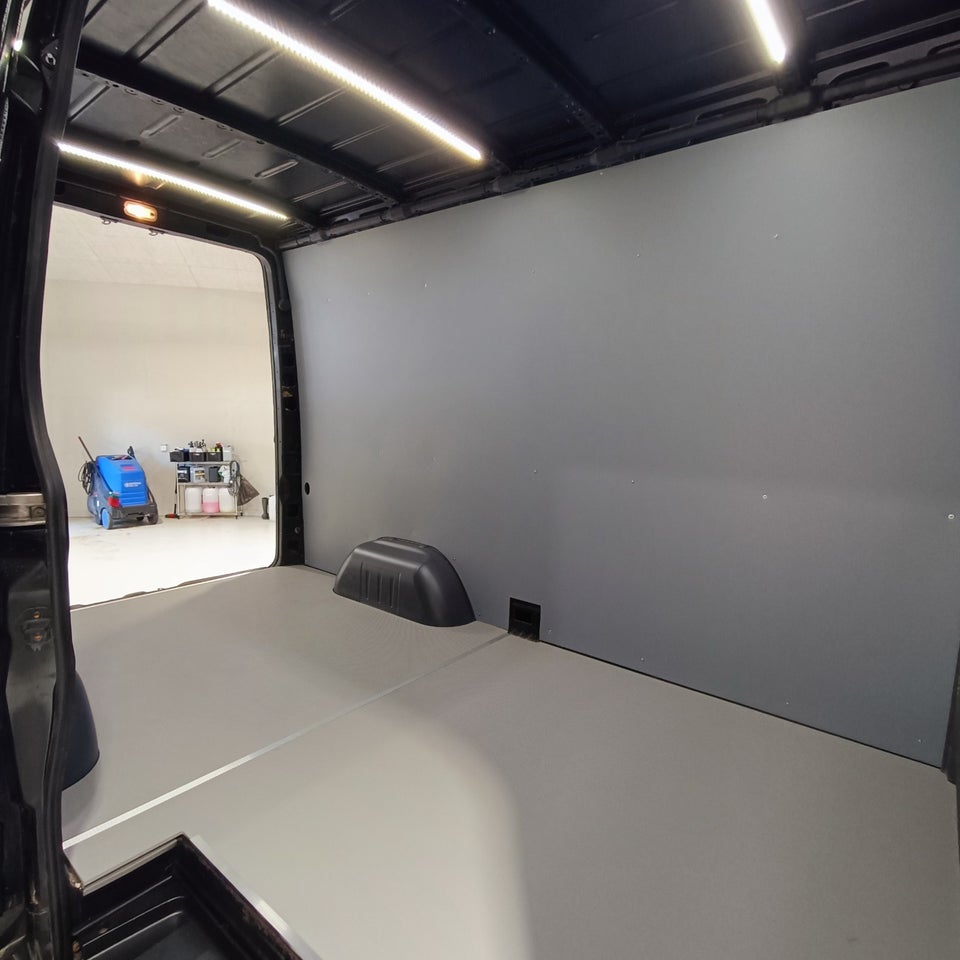 Mercedes Sprinter 319 3,0 CDi A2 Kassevogn aut. RWD