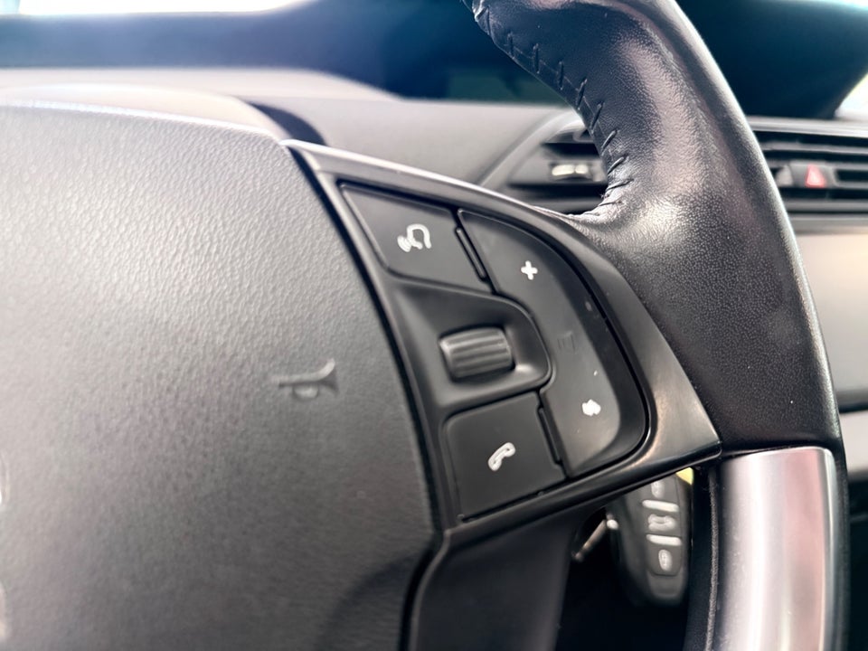 Citroën C4 Picasso 1,6 BlueHDi 120 Iconic 5d