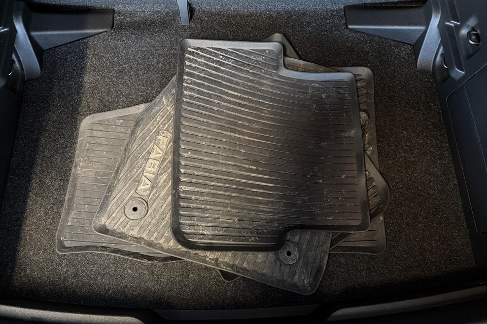 Skoda Fabia 1,0 MPi 80 Essence 5d