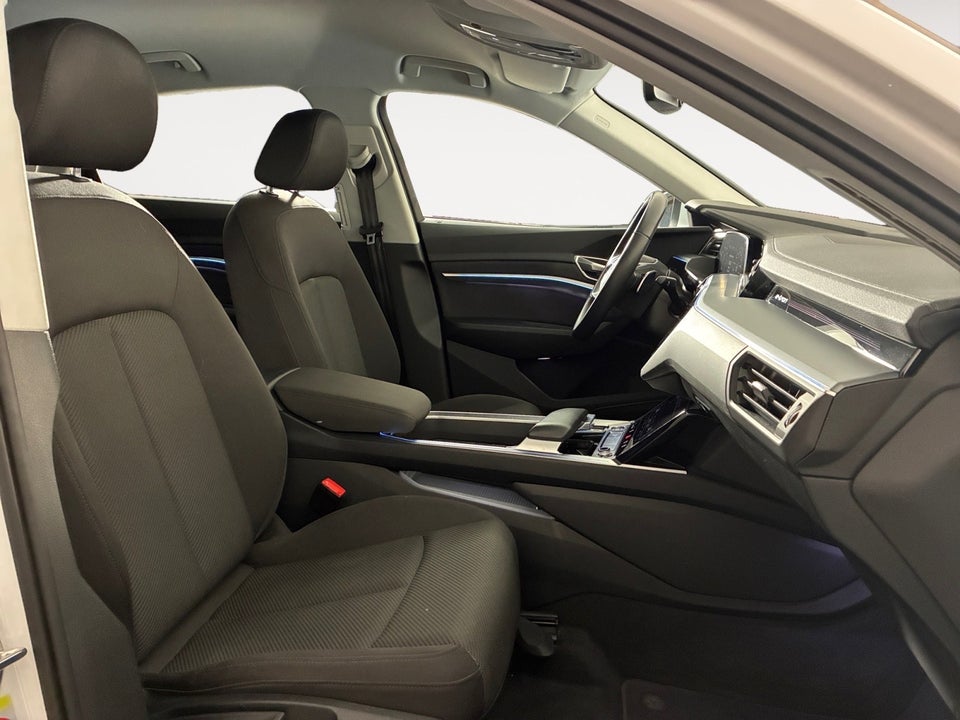 Audi Q8 e-tron 50 Prestige quattro 5d