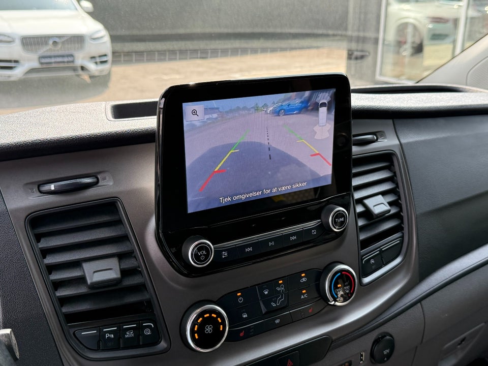 Ford Transit Custom 300L 2,0 TDCi 130 Trend