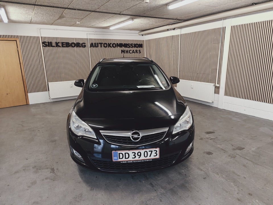 Opel Astra 1,6 Sport Sports Tourer 5d