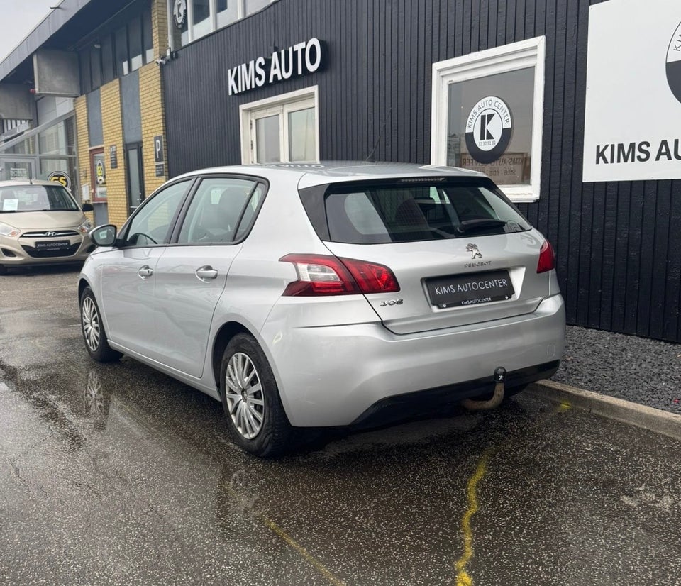 Peugeot 308 1,2 VTi 82 Active 5d