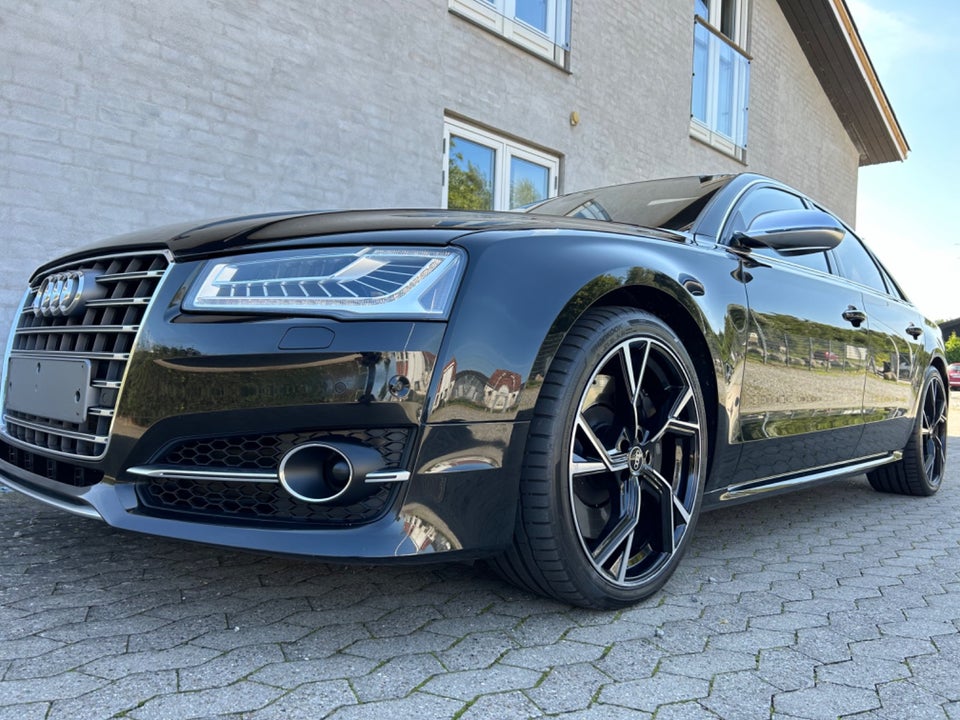 Audi S8 4,0 TFSi quattro Tiptr. 4d