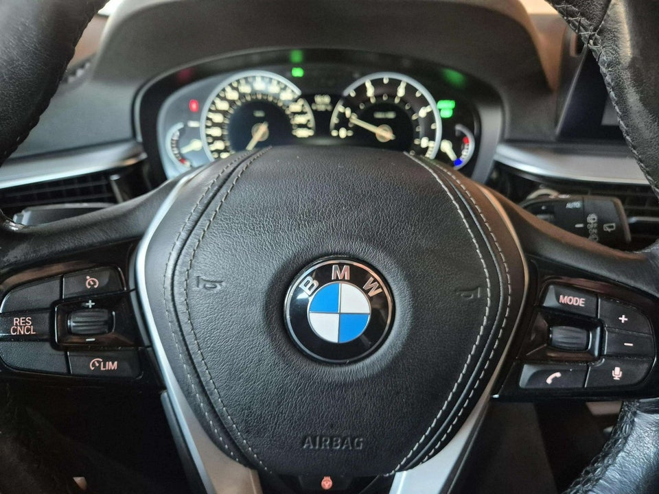 BMW 520d 2,0 Touring Connected aut. 5d