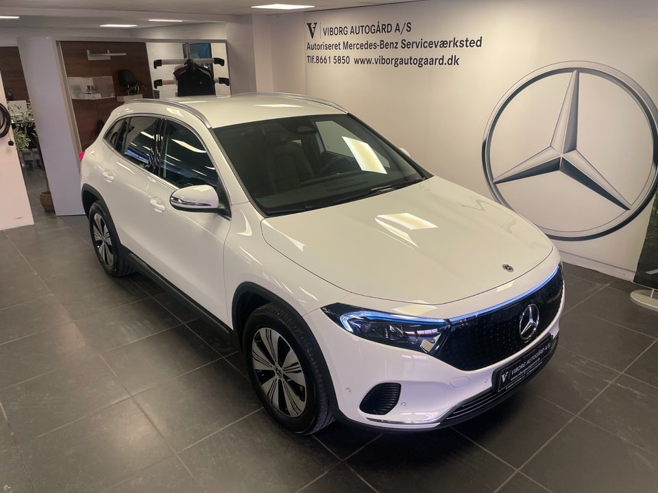 Mercedes EQA300 Progressive 4Matic 5d