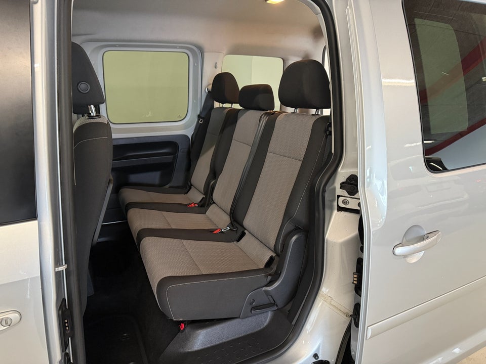 VW Caddy 2,0 TDi 102 Comfortline BMT 4d