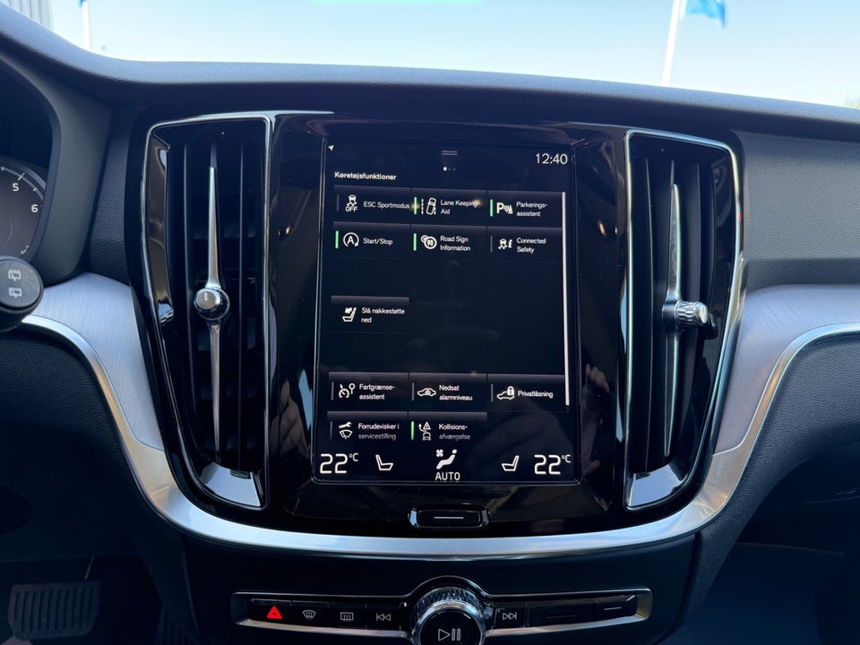 Volvo V60 2,0 T4 190 Momentum aut. 5d