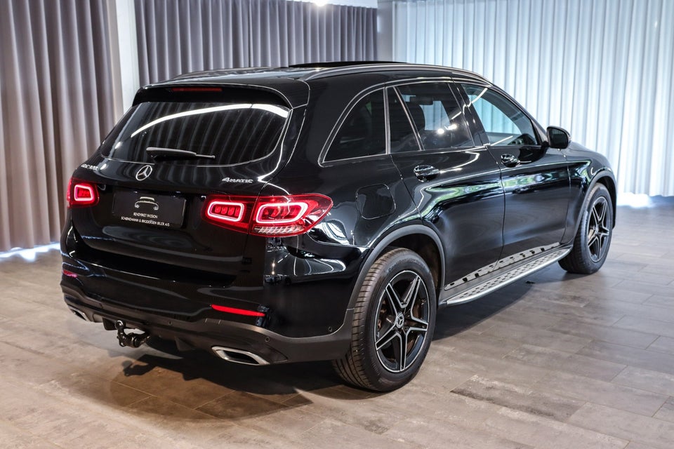 Mercedes GLC300 2,0 AMG Line aut. 4Matic 5d